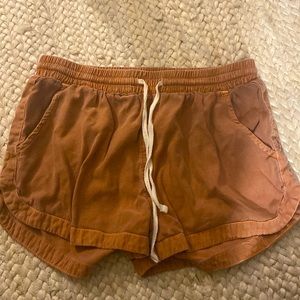 Billabong orange shorts